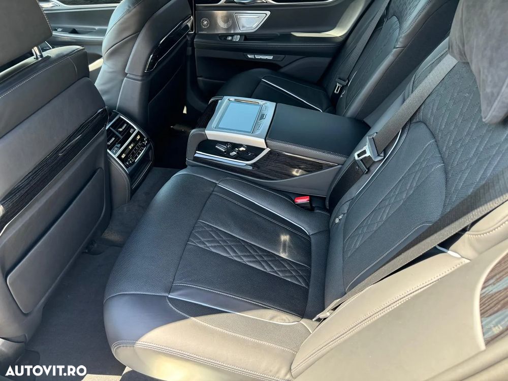BMW Seria 7 750d xDrive - 14
