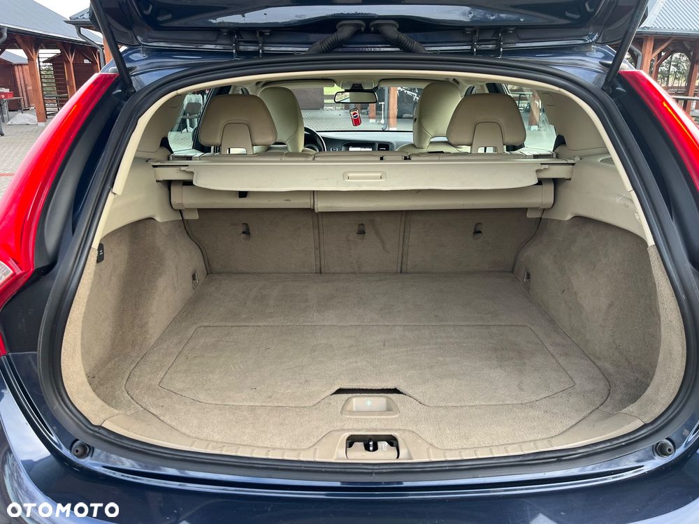 Volvo V60 D3 Momentum - 9