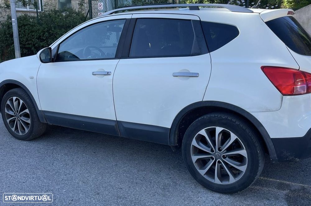 Nissan Qashqai 2.0 dCi Tekna Premium 17 - 5