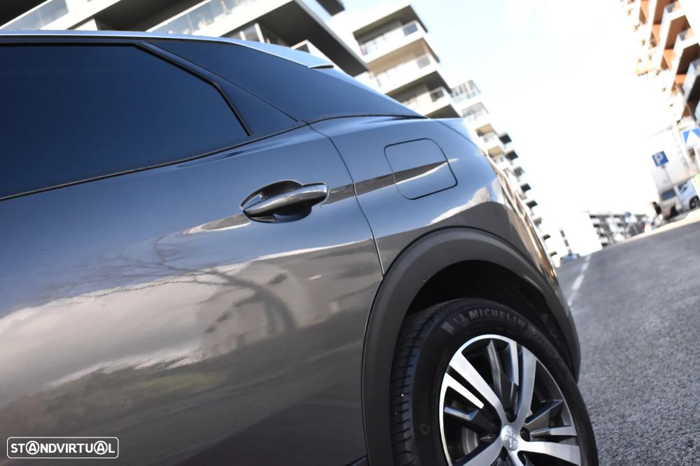 Peugeot 3008 1.6 Hybrid Allure e-EAT8 - 5