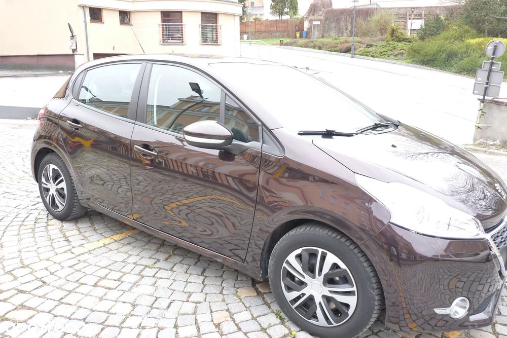 Peugeot 208 1.2 PureTech Active - 10