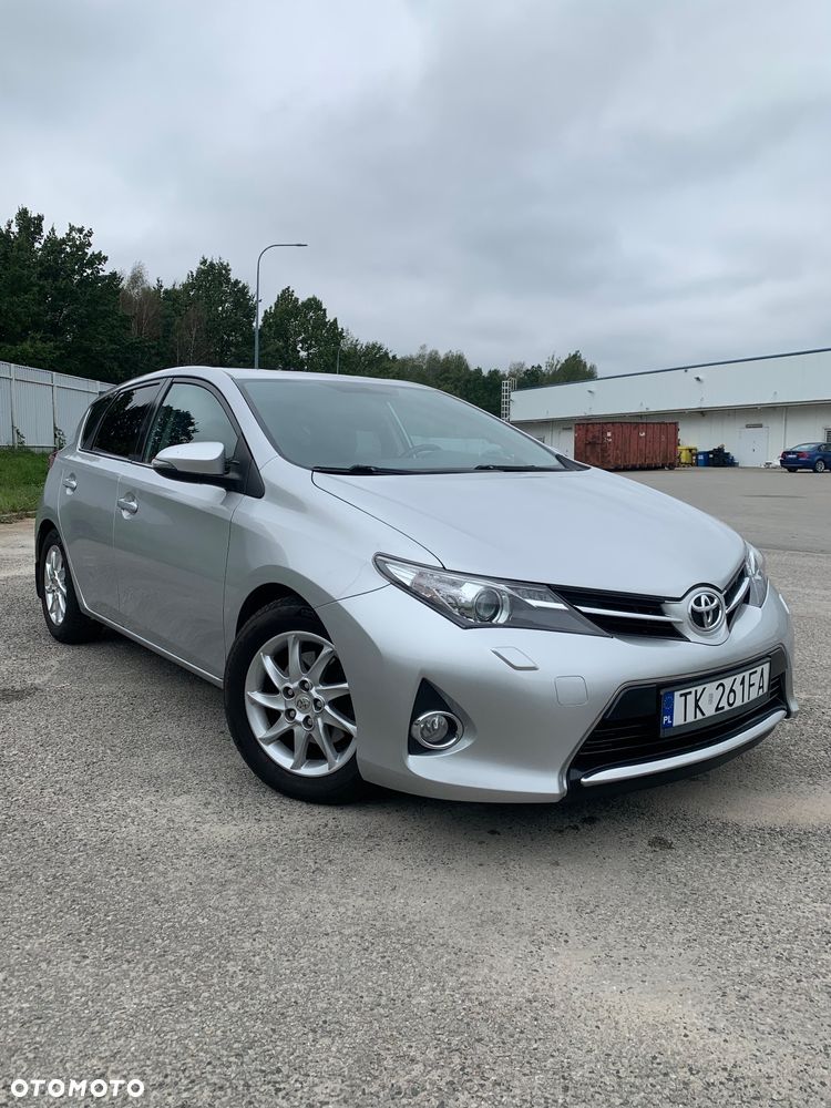 Toyota Auris 2.0 D-4D Edition - 1
