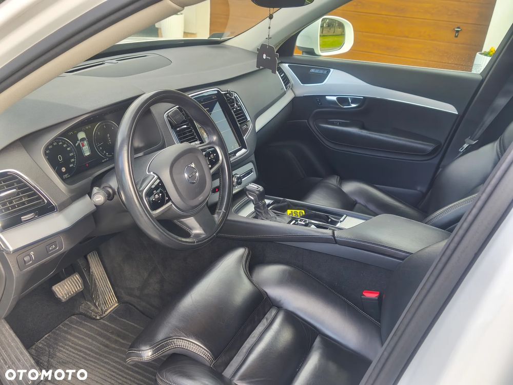 Volvo XC 90 D4 FWD Momentum - 9