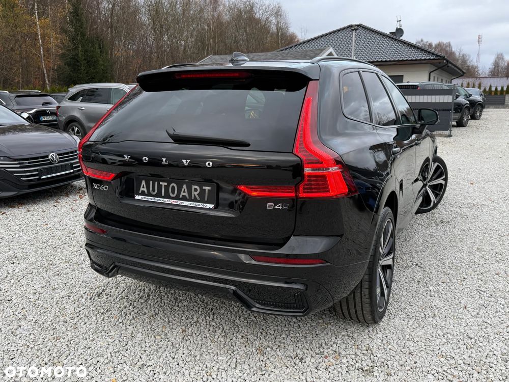 Volvo XC 60 B4 D AWD Ultimate Dark - 15