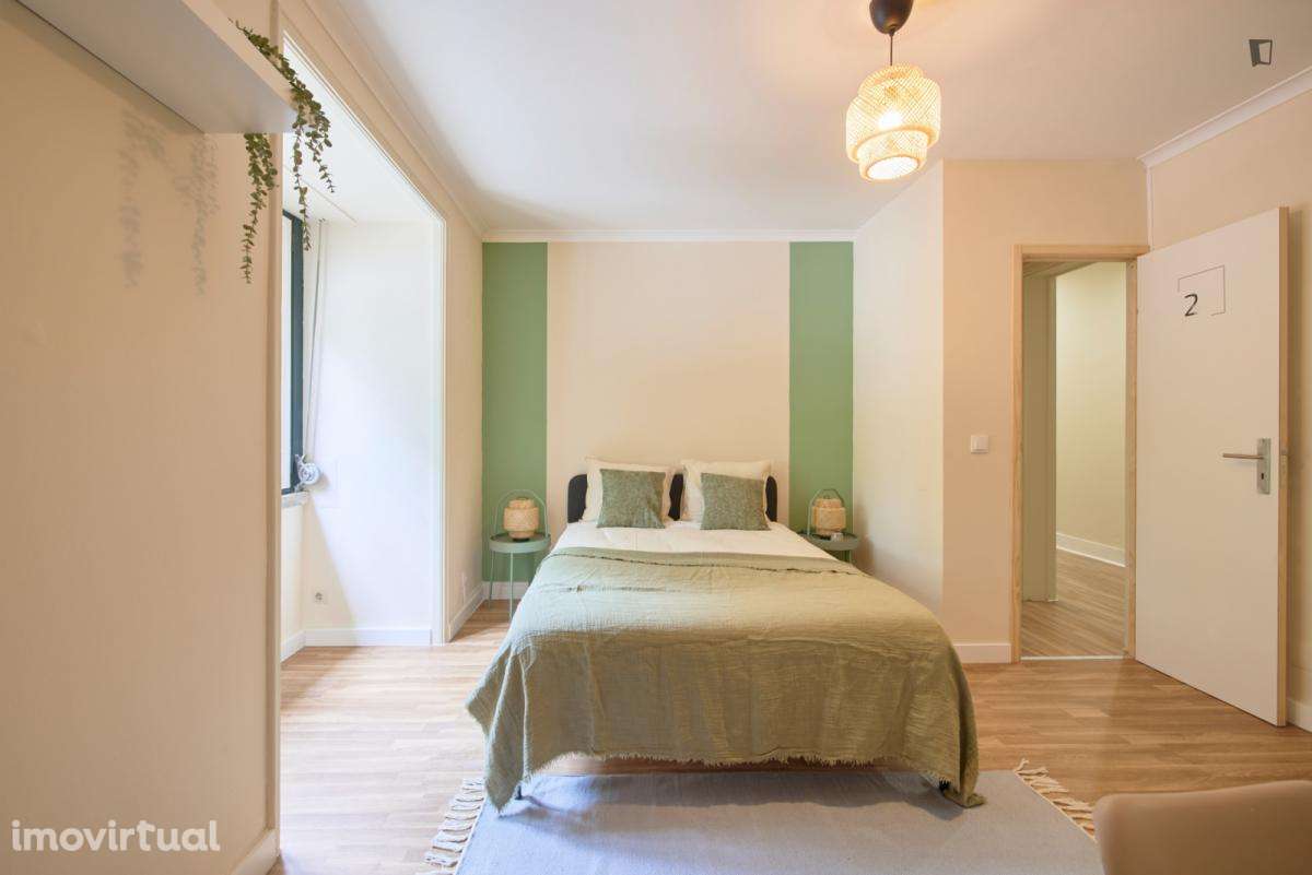 Quarto - localizado em Marquês de Pombal Lisbon - Grande imagem: 5/47