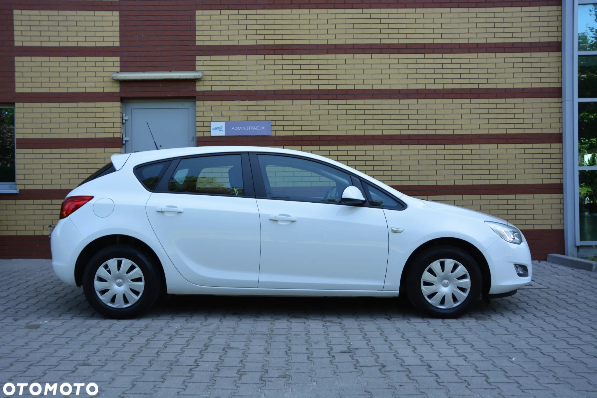 Opel Astra 1.4 EcoFLEX Edition - 28
