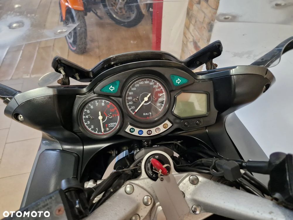 Yamaha FJR - 34