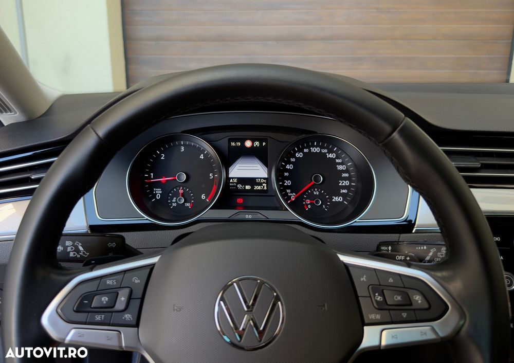Volkswagen Passat 2.0 TDI SCR DSG Business - 18