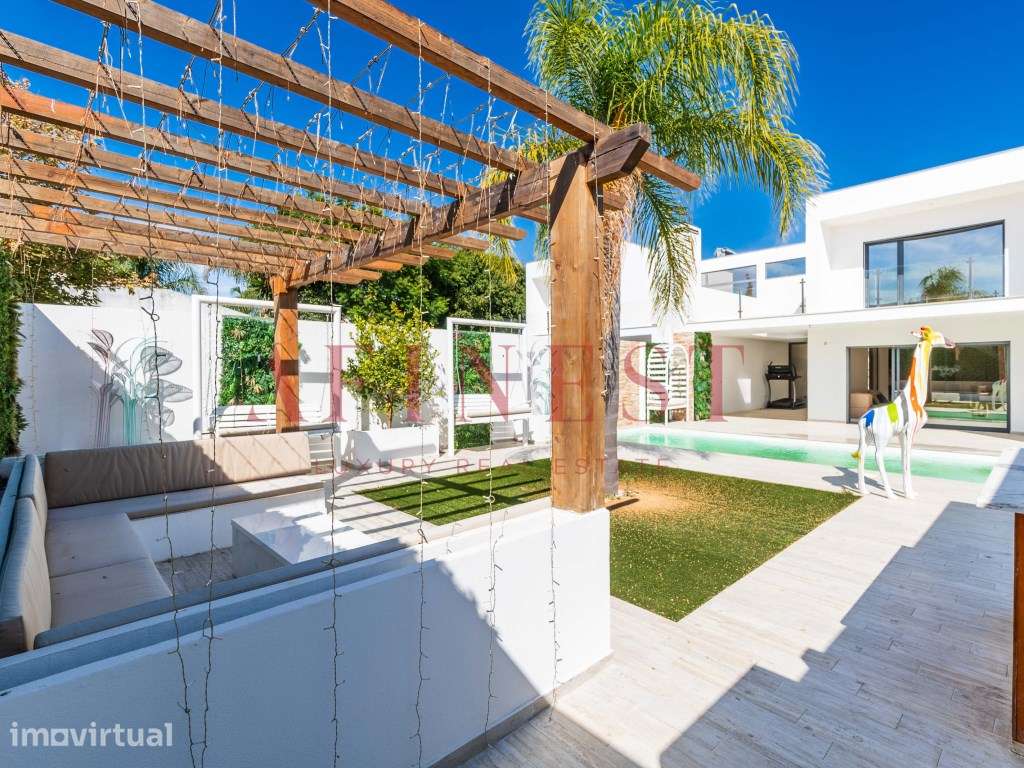 MORADIA T4 COM PISCINA NA AROEIRA - MARISOL - Grande imagem: 3/60