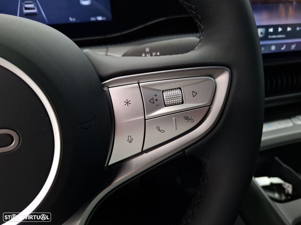 BYD Dolphin 1.5 DM-i Comfort — fotografia 17