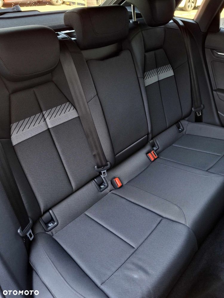 Audi A3 Sportback - 16