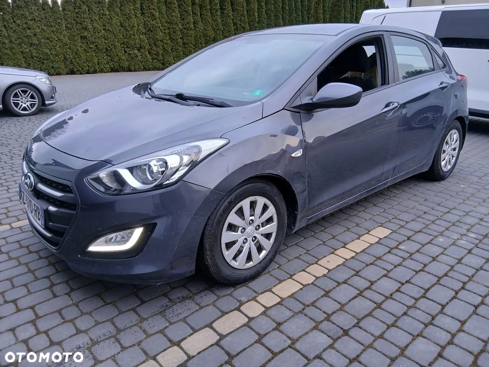 Hyundai i30 1.4 Blue Comfort - 13