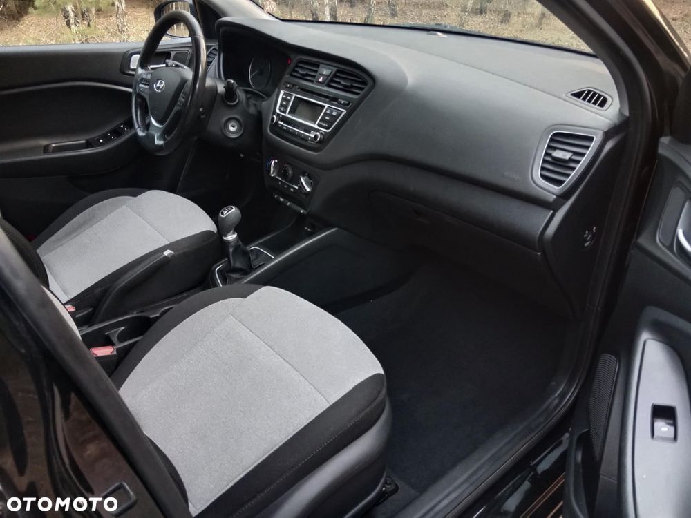 Hyundai i20 - 10