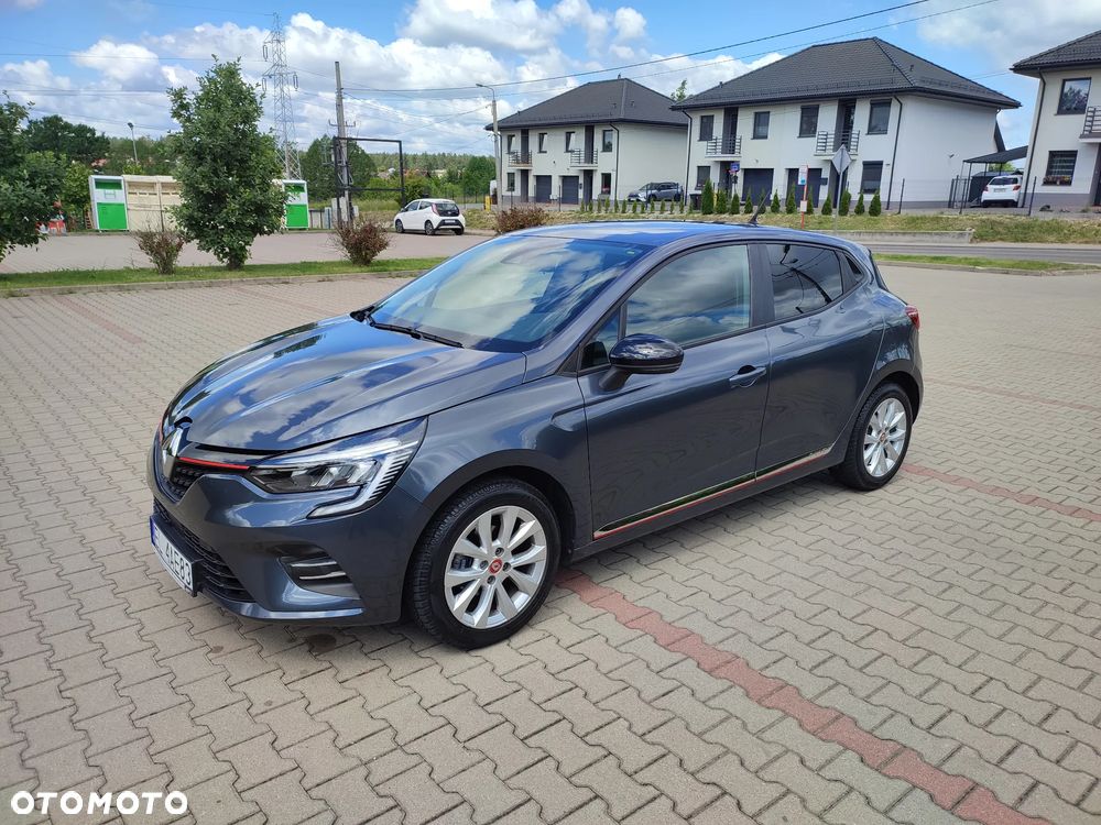 Renault Clio - 11