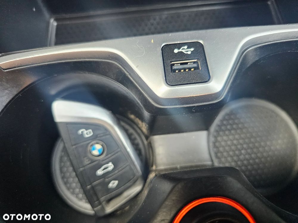 BMW Seria 1 116d ColorVision Edition - 24