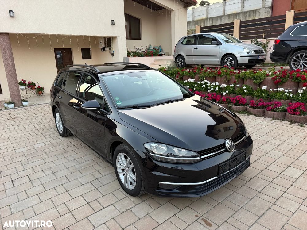 Volkswagen Golf 1.6 TDI DPF Comfortline - 11