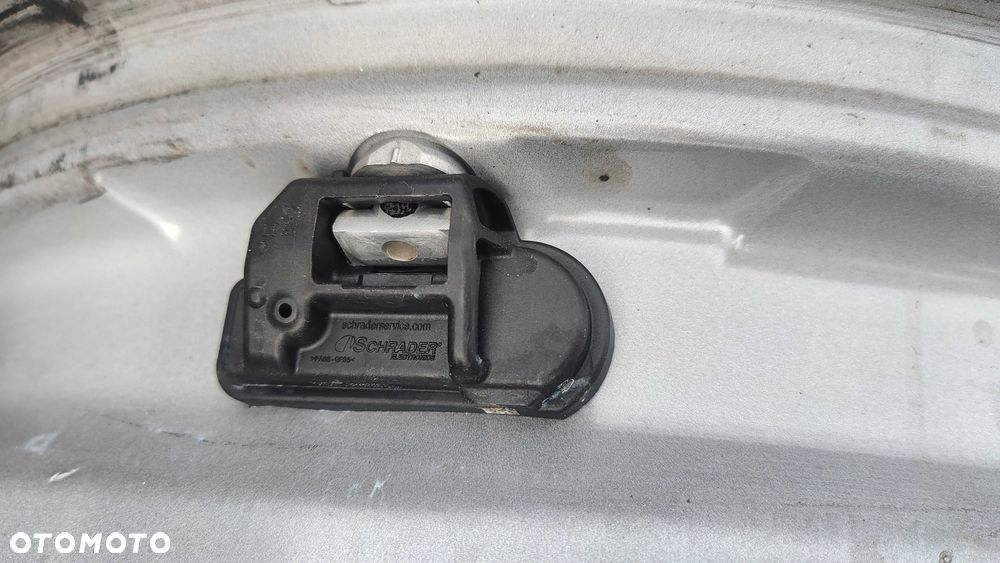 Oryginalne Felgi Aluminiowe Mercedes C Klasa W205 17 7J ET48,5 TPMS - 7