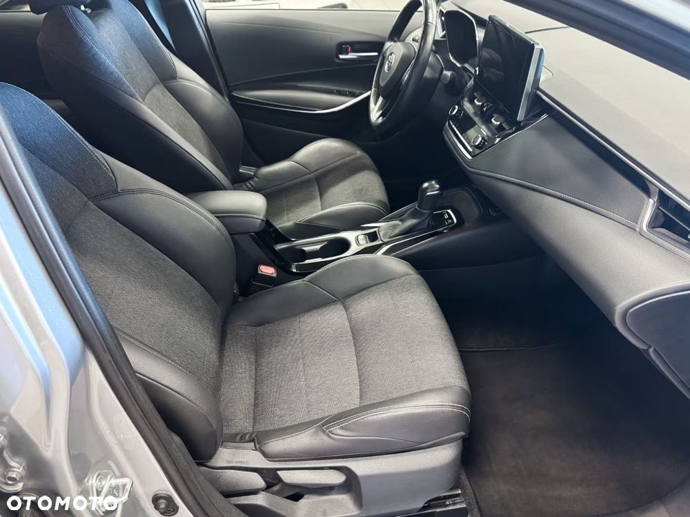 Toyota Corolla 1.8 Hybrid Comfort - 27
