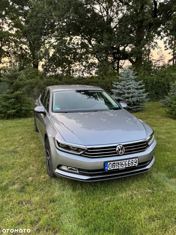 Volkswagen Passat 1.5 TSI EVO Highline DSG - 1