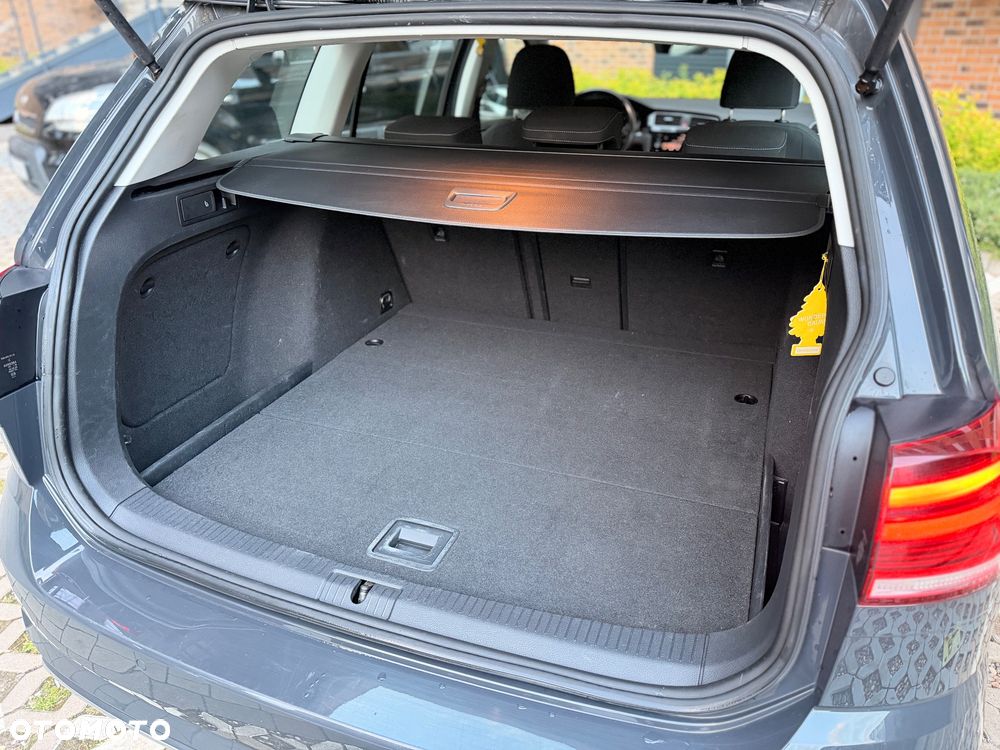 Volkswagen Golf 1.6 TDI BMT Highline - 16