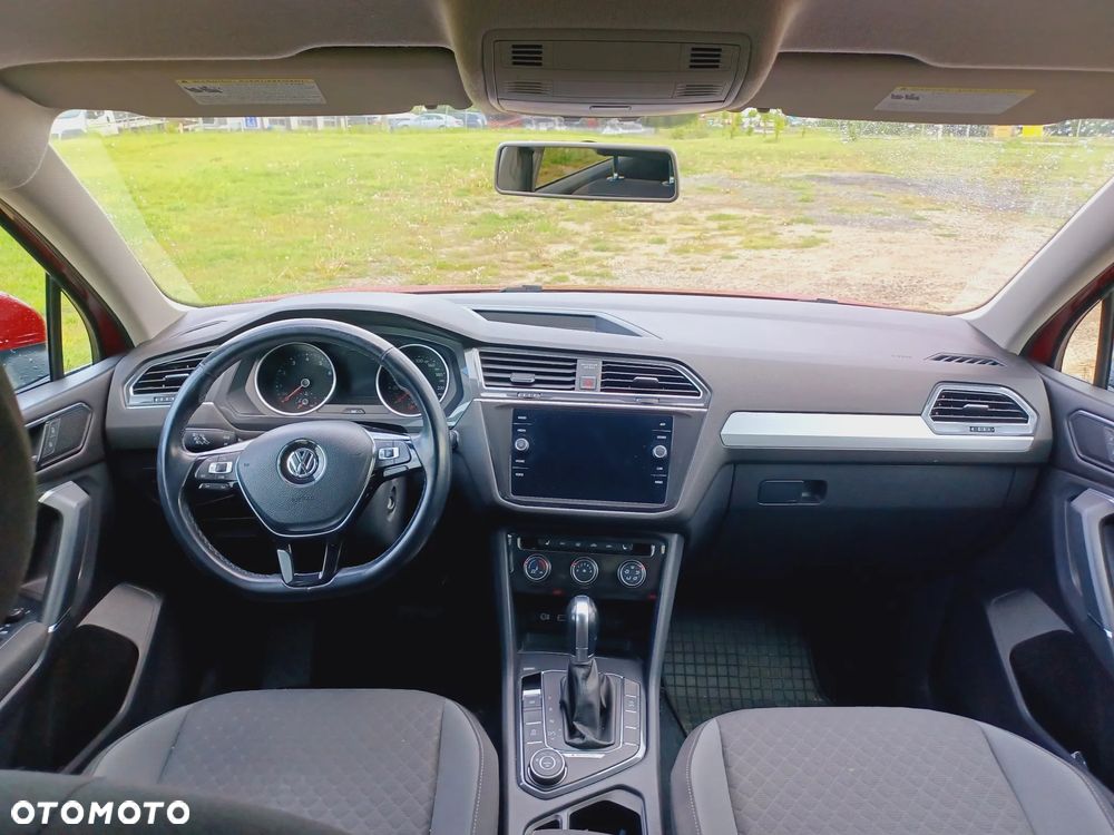 Volkswagen Tiguan - 13