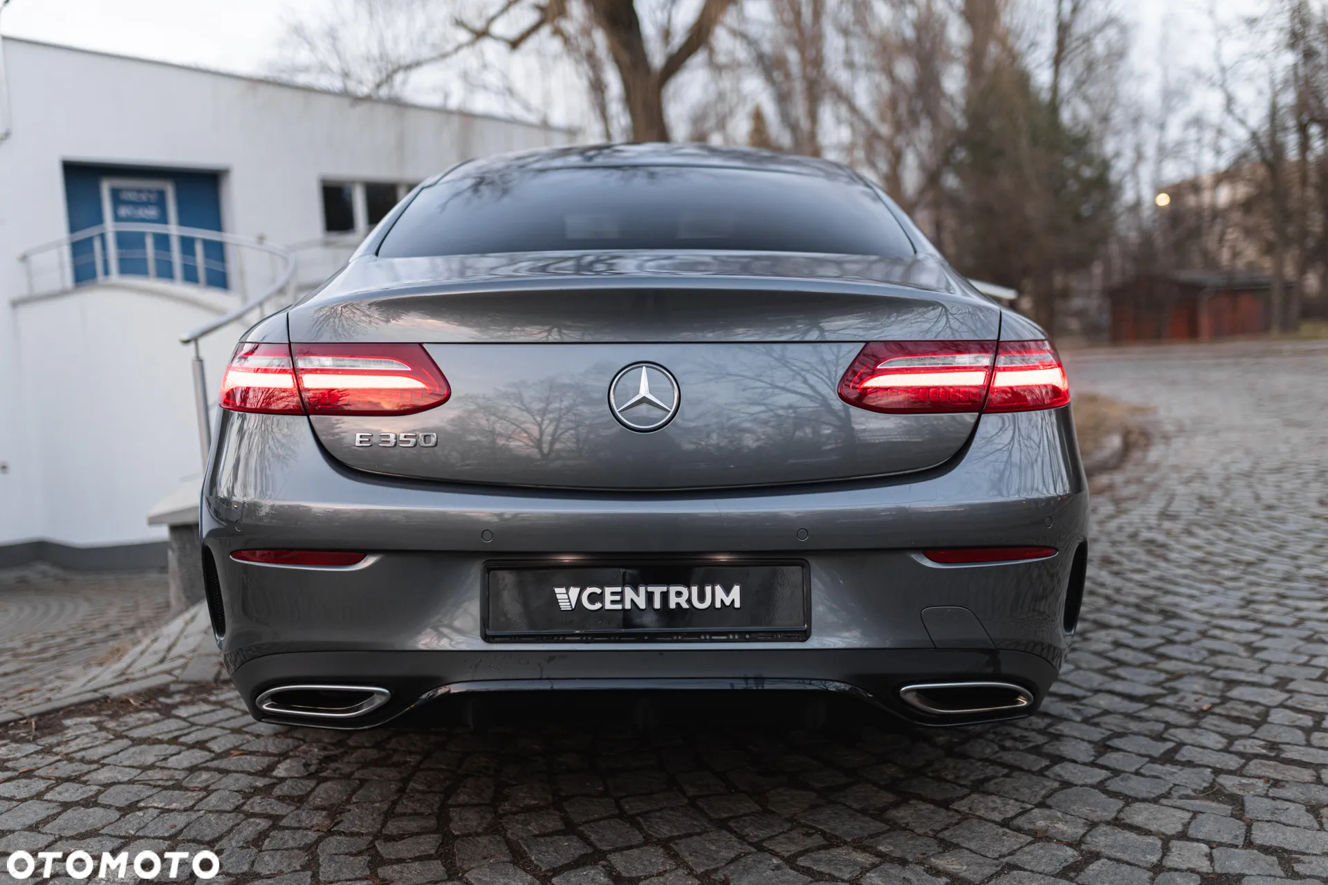 Mercedes-Benz Klasa E 350 Coupe 9G-TRONIC - 11