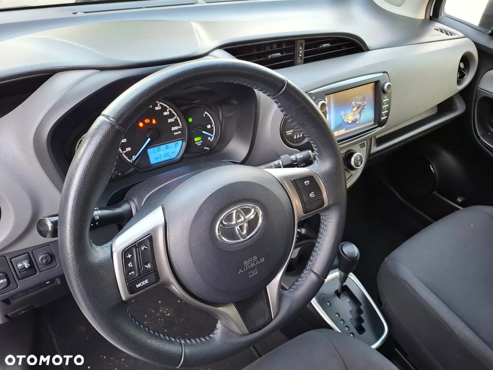 Toyota Yaris - 5