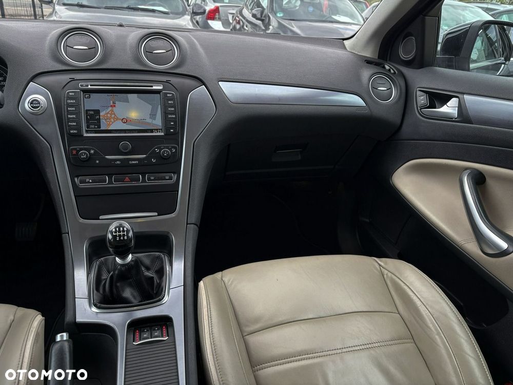 Ford Mondeo 2.0 TDCi Titanium - 22