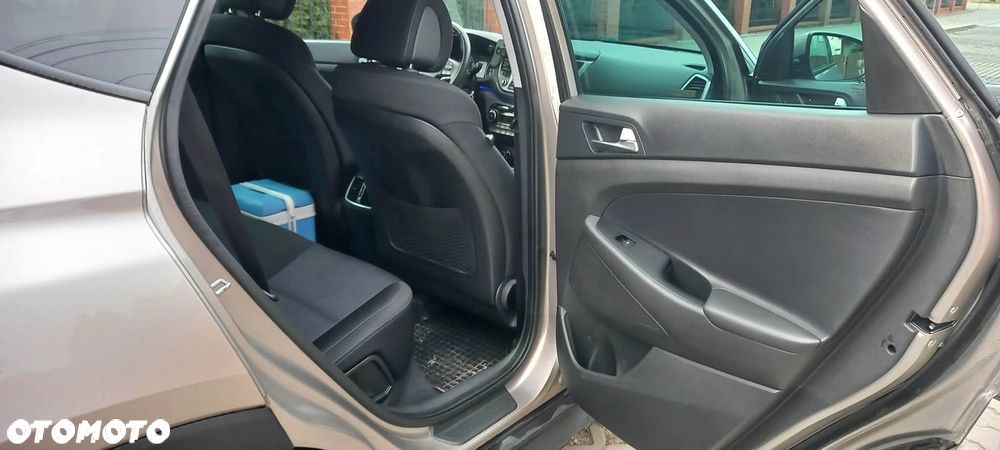 Hyundai Tucson 1.6 GDI BlueDrive Comfort 2WD - 11
