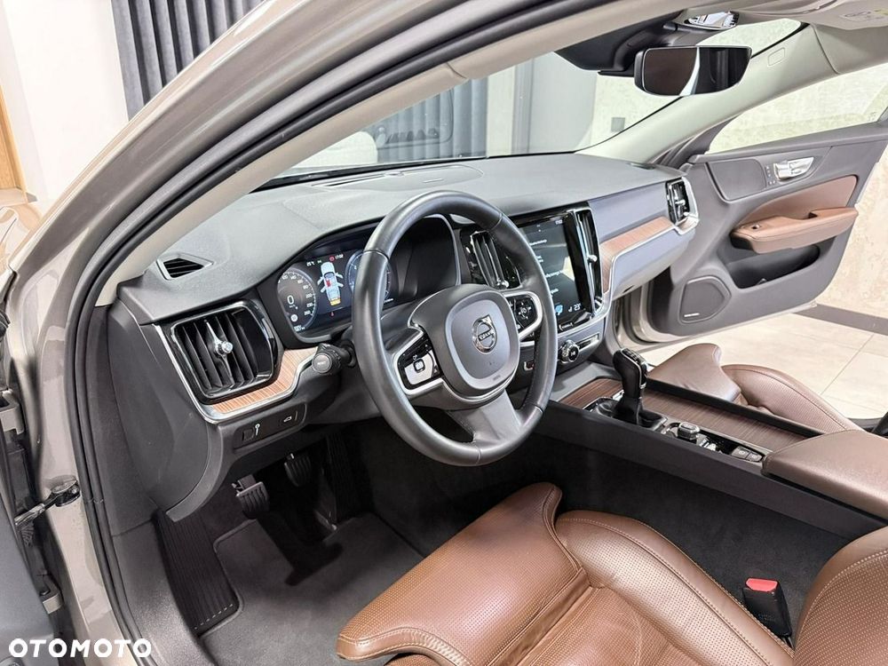Volvo V60 D3 Inscription - 32