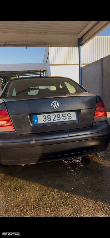 VW Bora 1.9 TDi Highline - 9