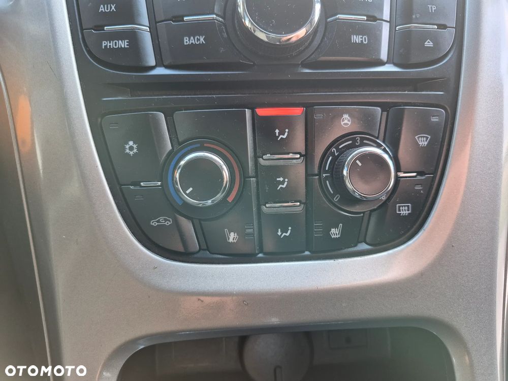 Opel Astra 1.4 Turbo - 14