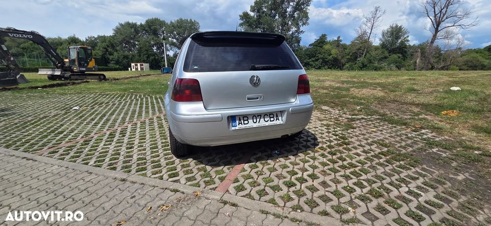 Volkswagen Golf 1.9 TDI - 5