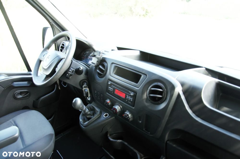 Renault Master - 25