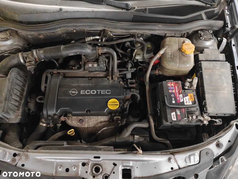 Opel Astra 1.4 Essentia - 8