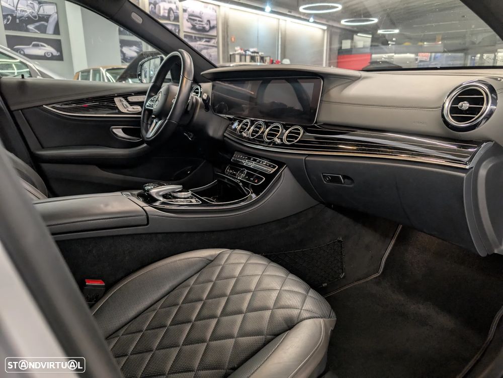 Mercedes-Benz E 300 e Exclusive Line - 14