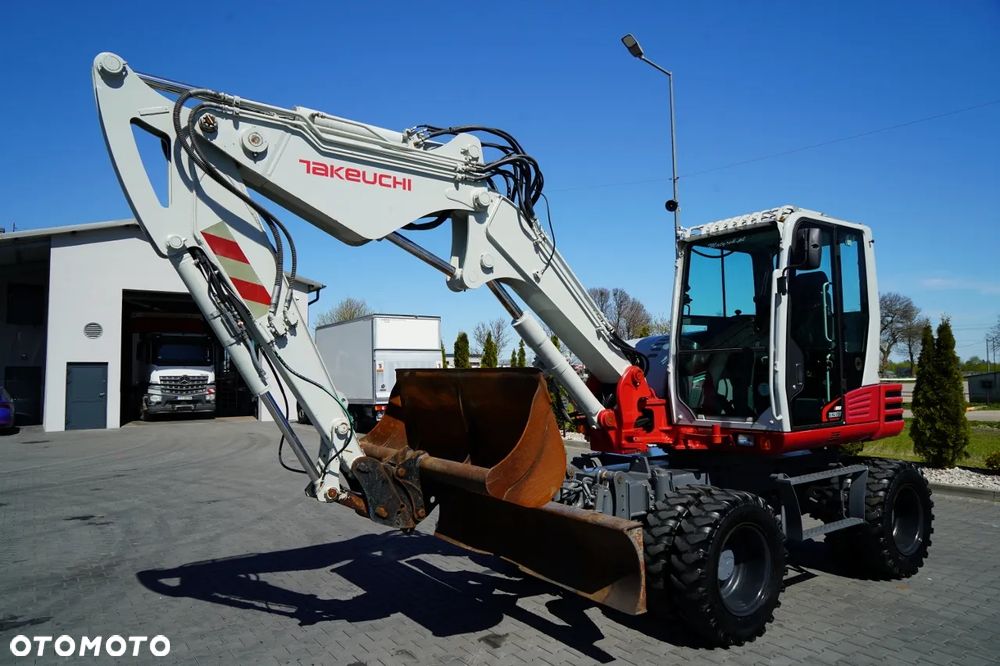 Takeuchi TB 295 W / KOPARKA KOŁOWA / 2016 ROK / - 12