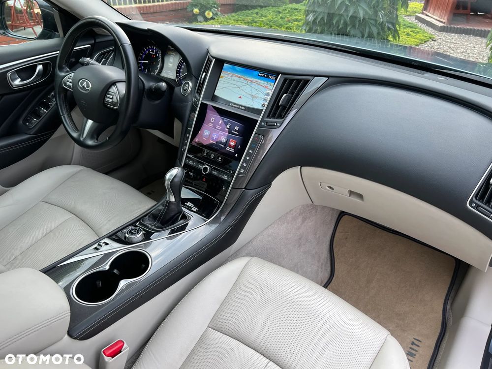 Infiniti Q50 - 12
