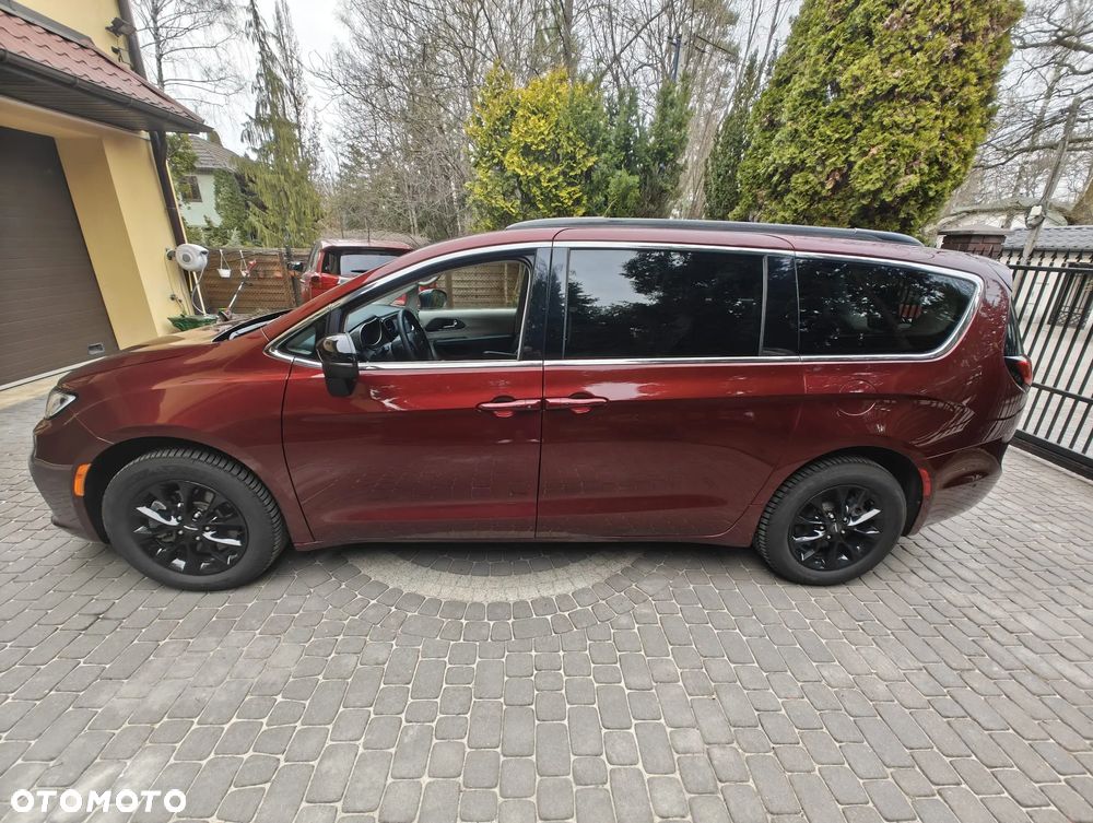 Chrysler Pacifica ver-2-5-hybrid-dynamic-force-executive-e--cvt - 7