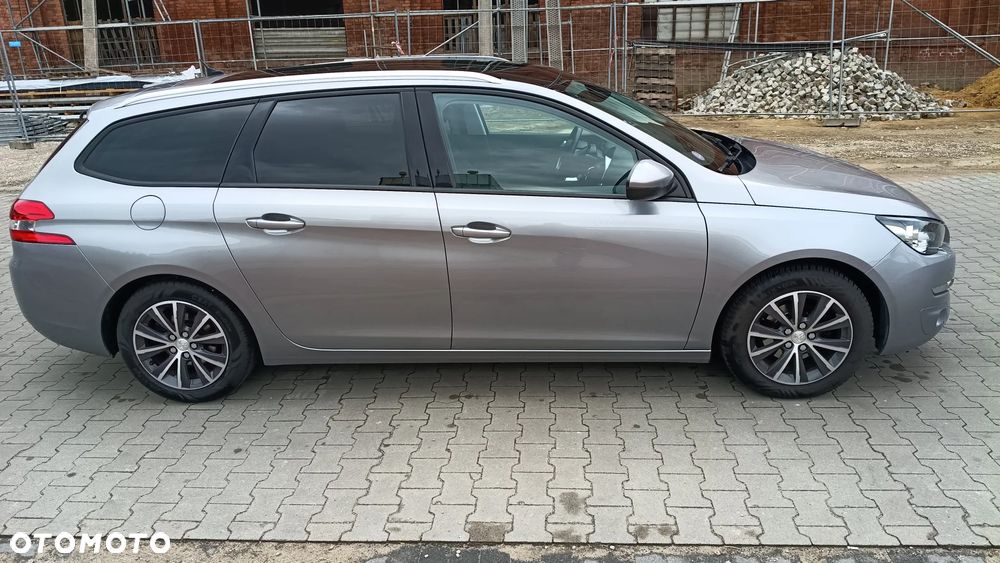 Peugeot 308 1.2 PureTech GPF Allure S&S - 3