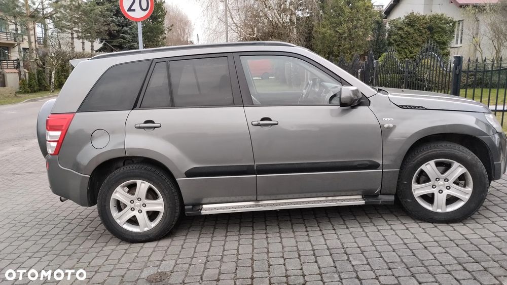 Suzuki Grand Vitara 1.9 DDiS - 4