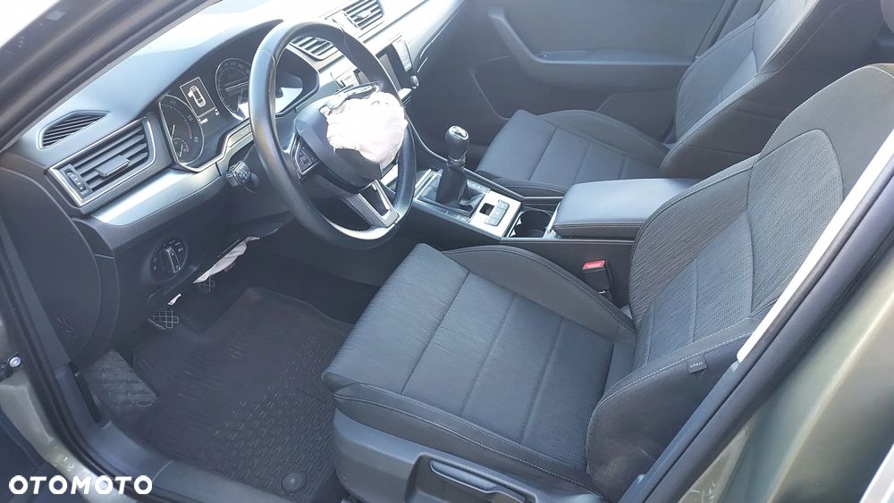 Skoda Superb 2.0 TDI Ambition - 11
