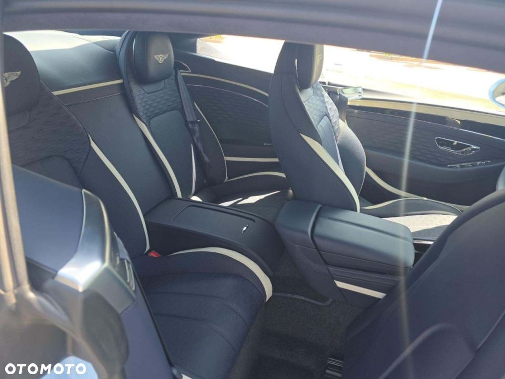 Bentley Continental GT - 11