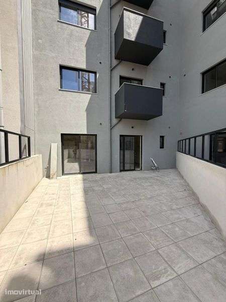 Apartamento 1 andar T3 - CENTRO LOUSADA com terraco parivativo. - Grande imagem: 2/6