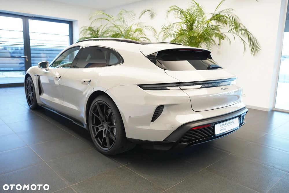 Porsche Taycan 105kWh Turbo Cross Turismo - 2