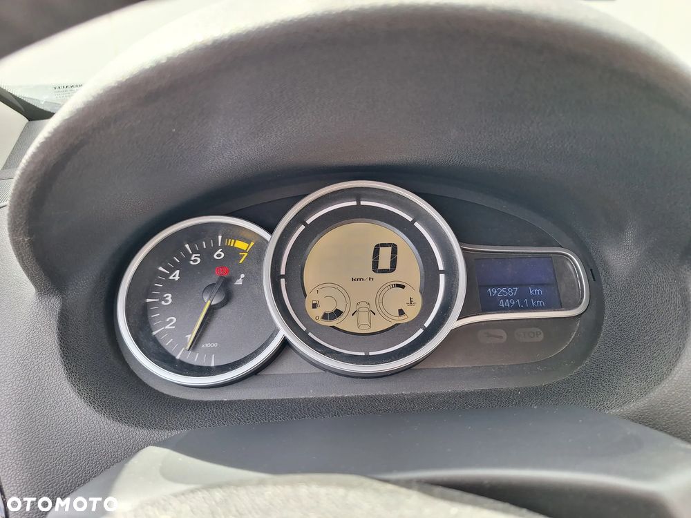 Renault Megane 1.6 16V Dynamique - 11