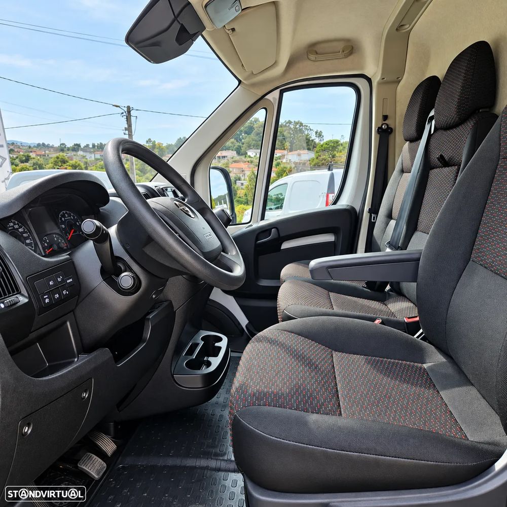 Opel Movano - 12