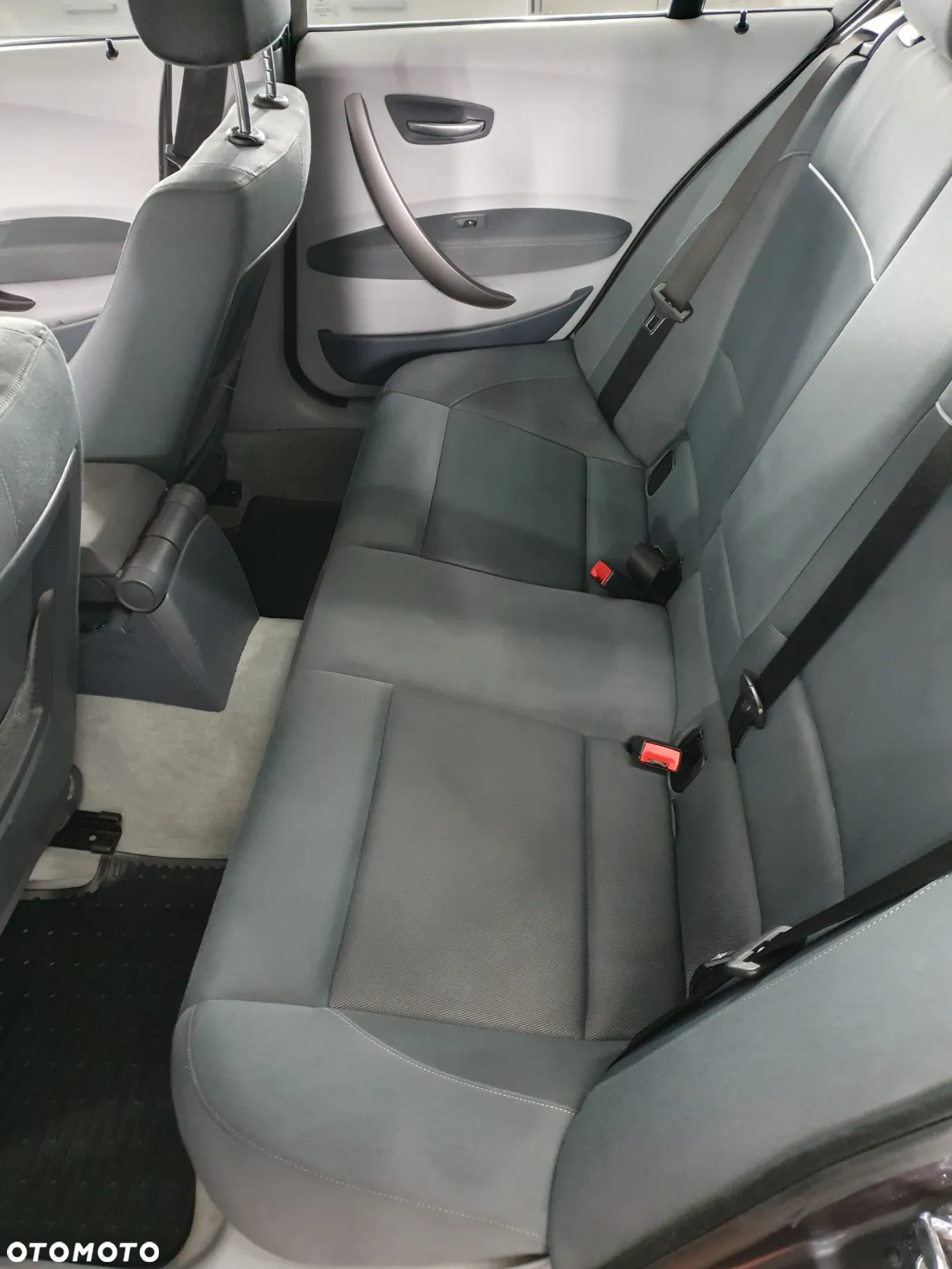 BMW Seria 1 130i - 11