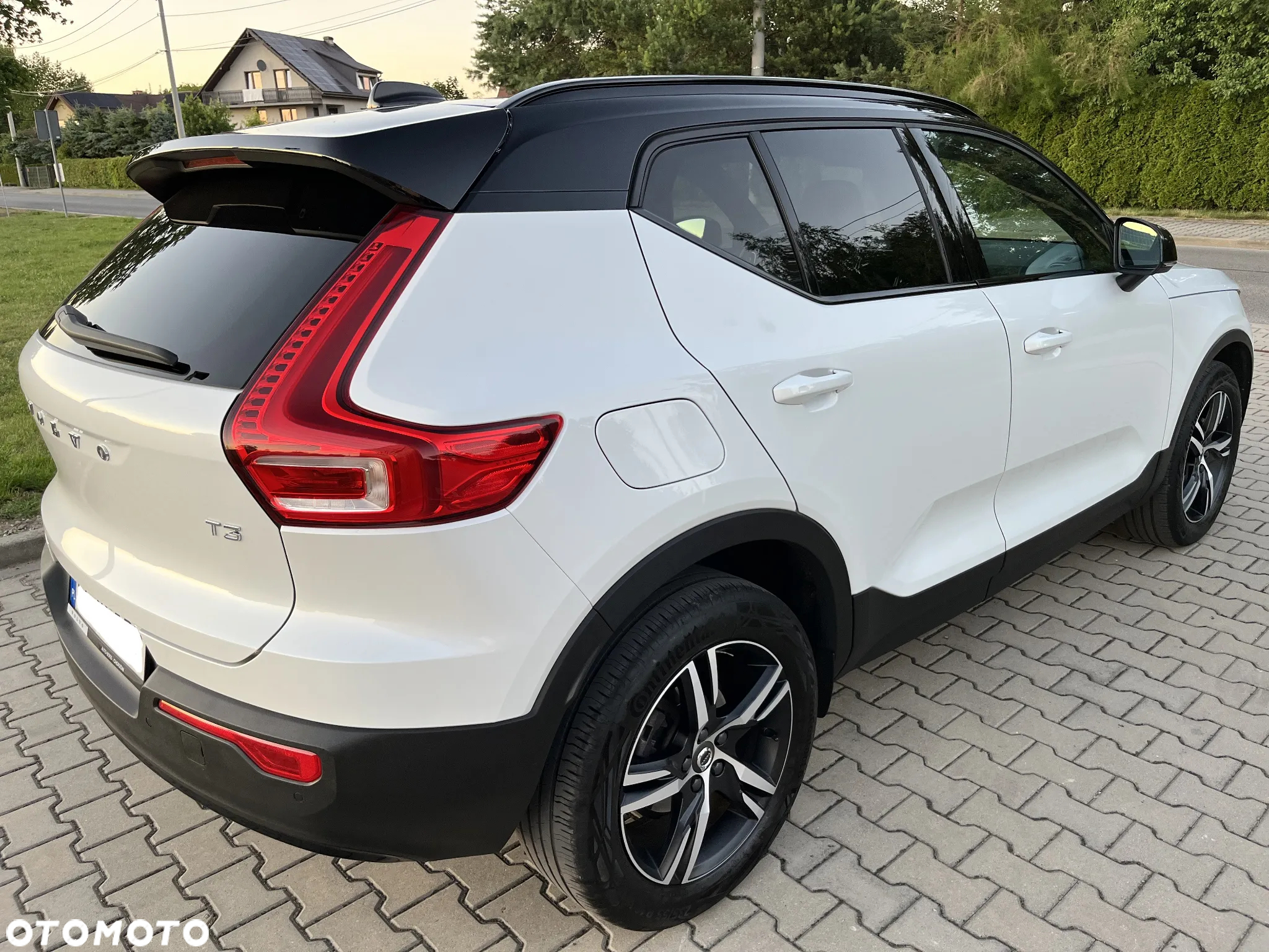 Volvo XC 40 T3 R-Design - 14
