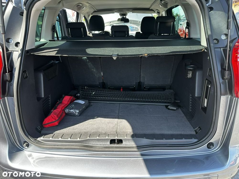 Peugeot 5008 - 23